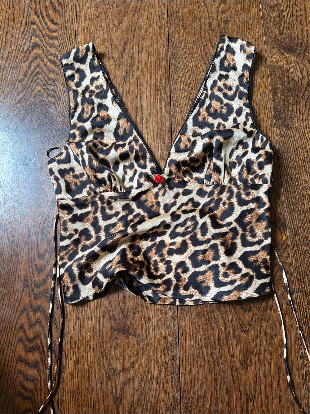 NIA Leopard Print V-Neck Women’s Crop Top - Brown